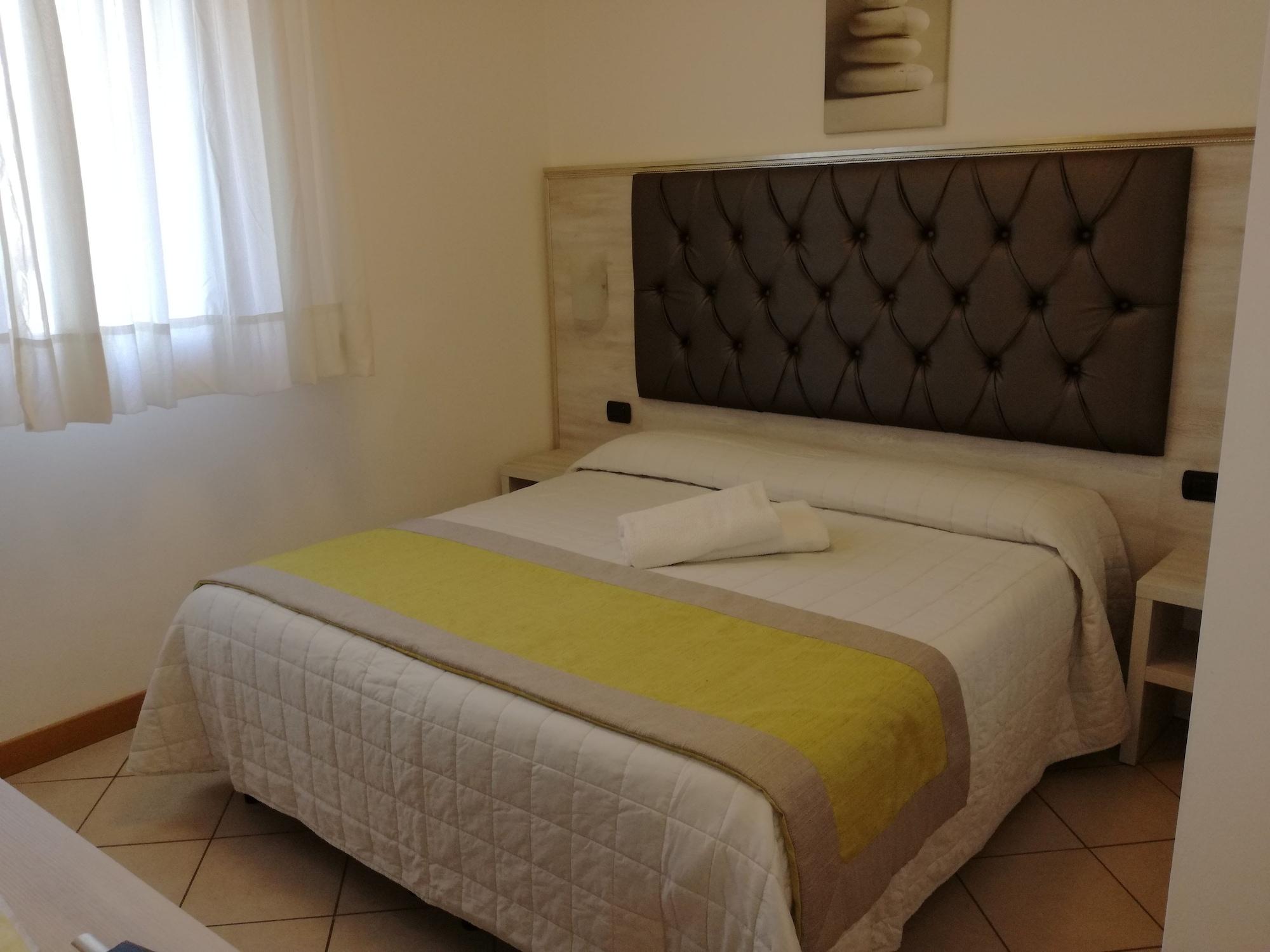 Hotel Playa Viareggio Extérieur photo