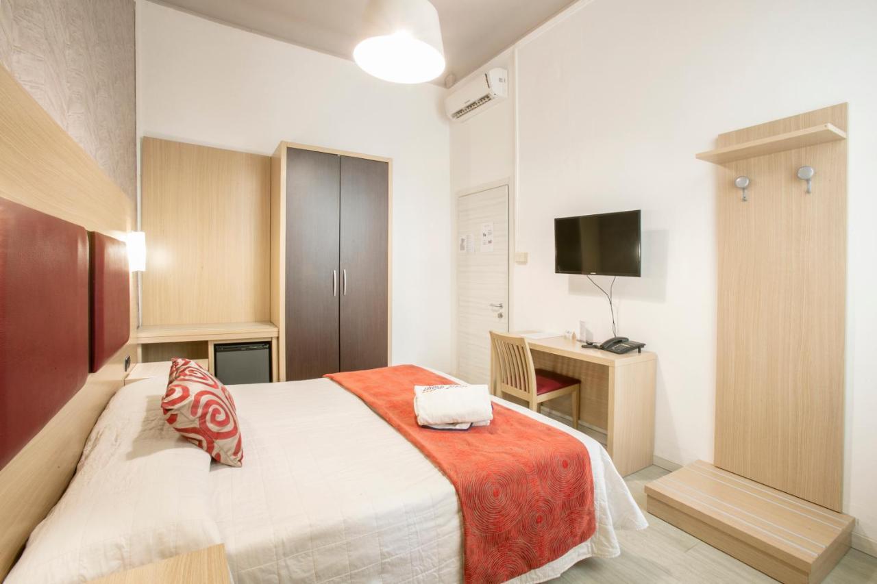 Hotel Playa Viareggio Extérieur photo