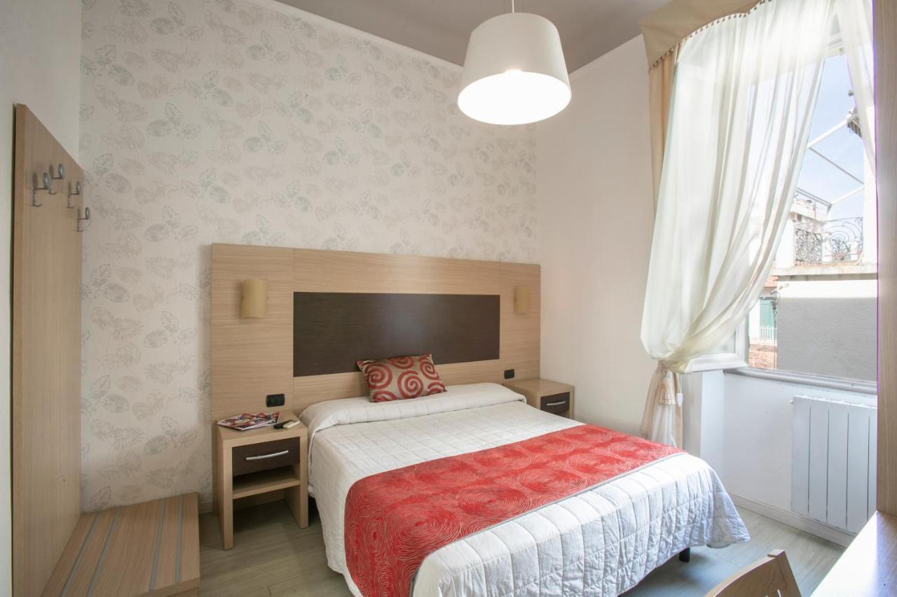 Hotel Playa Viareggio Extérieur photo