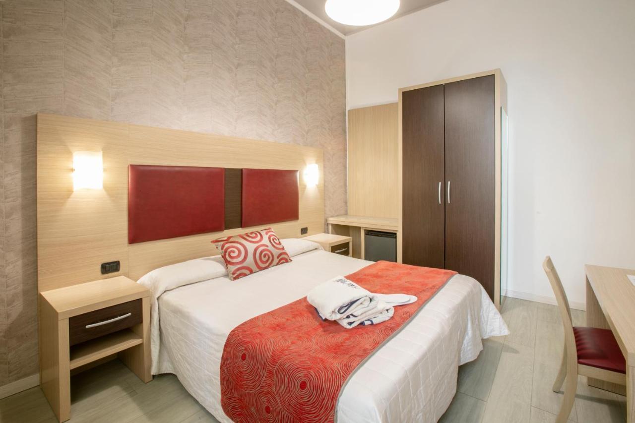 Hotel Playa Viareggio Extérieur photo
