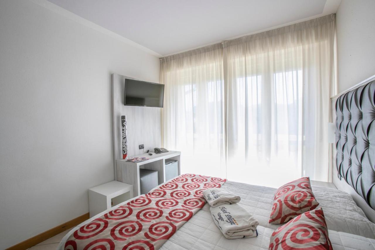 Hotel Playa Viareggio Extérieur photo