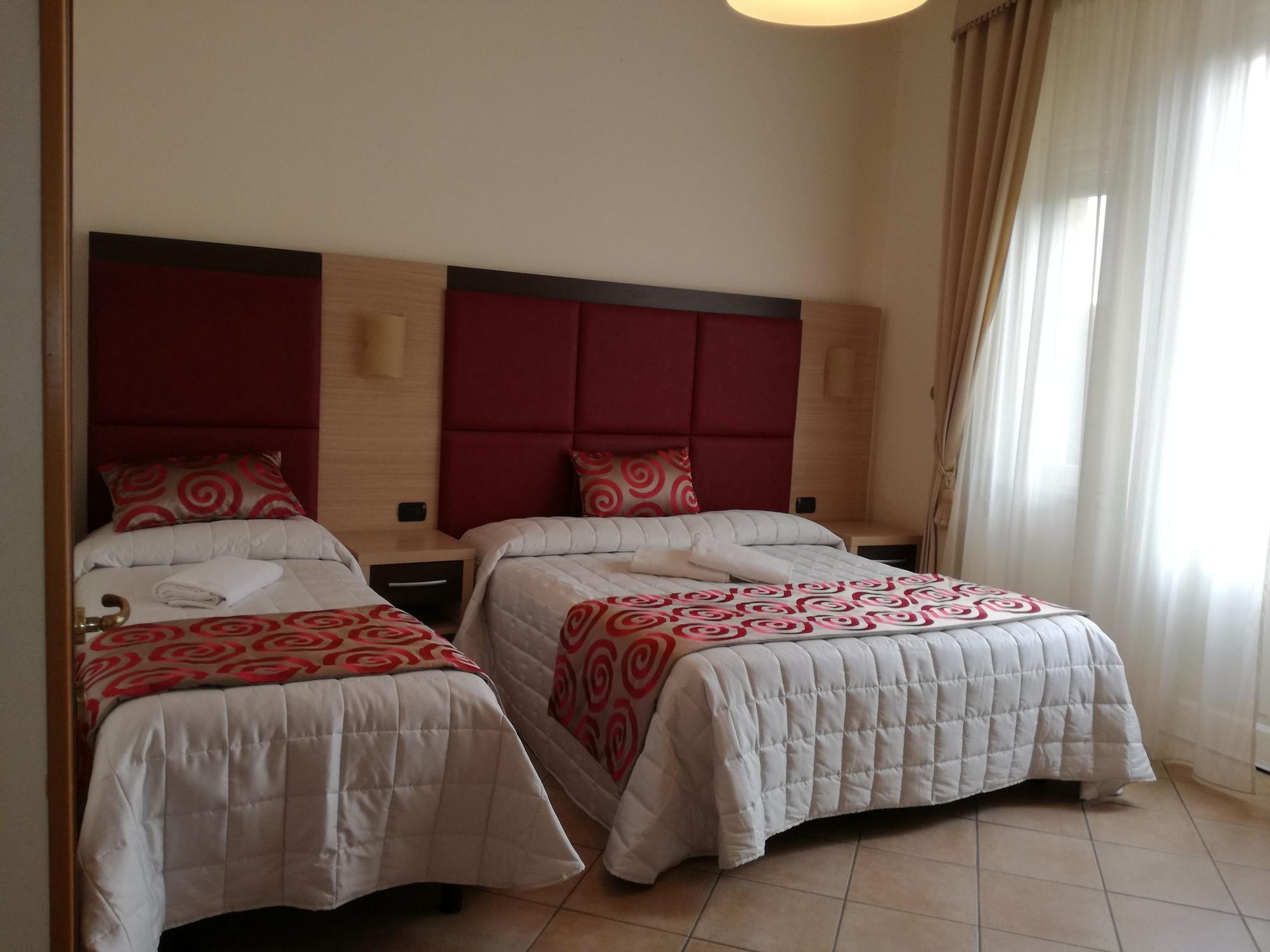 Hotel Playa Viareggio Extérieur photo