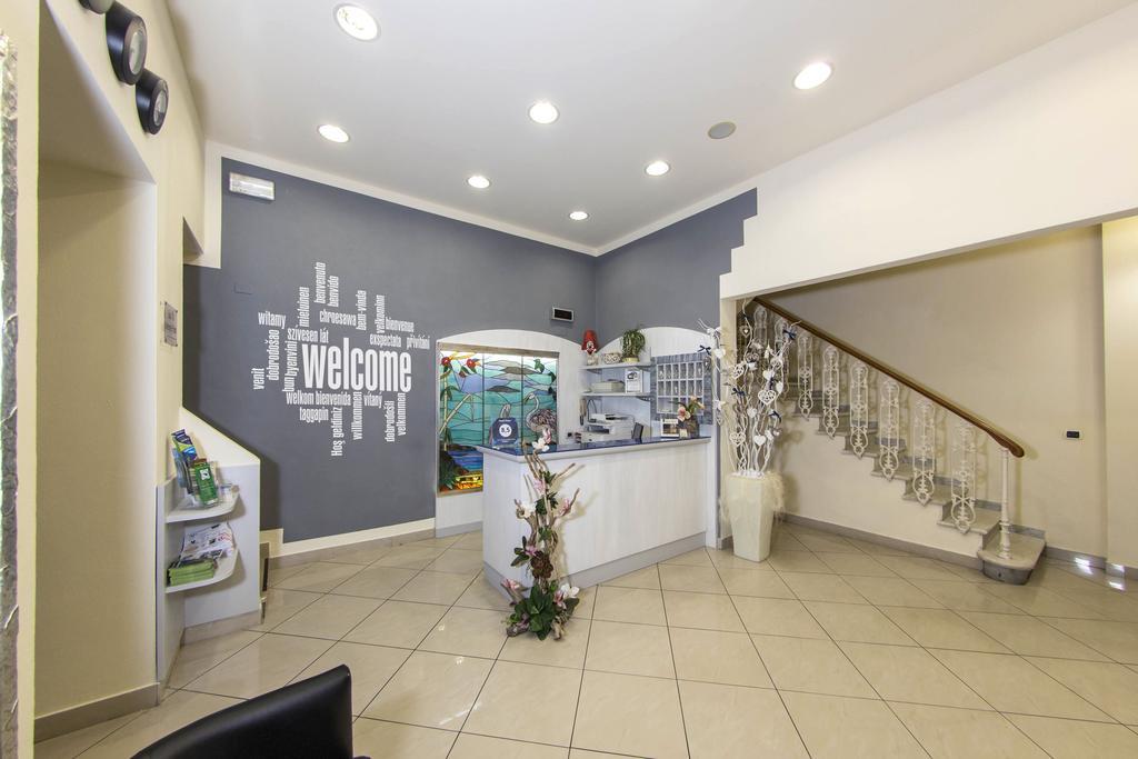 Hotel Playa Viareggio Extérieur photo